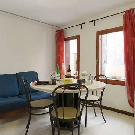 2578 Casa